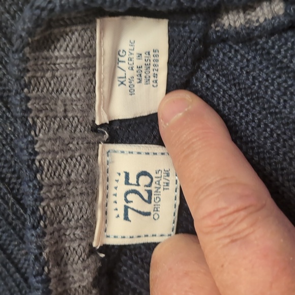 Men's XL long sleeve sweater - Picture 2 of 4